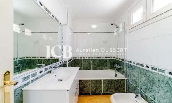 Resale - Townhouse -
Orihuela Costa - Campoamor