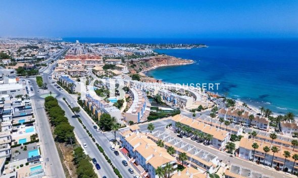 Resale - Townhouse -
Orihuela Costa - Campoamor