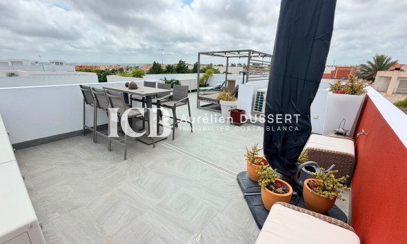 Resale - Villa -
Los Montesinos - La Herrada