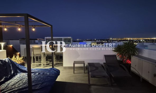 Resale - Villa -
Los Montesinos - La Herrada