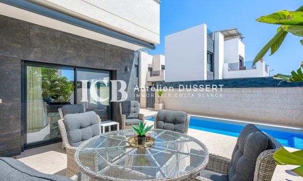 Reventa - Villa -
Ciudad Quesada