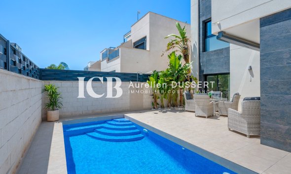 Reventa - Villa -
Ciudad Quesada