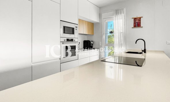 Resale - Apartment / flat -
Guardamar del Segura - EL RASO