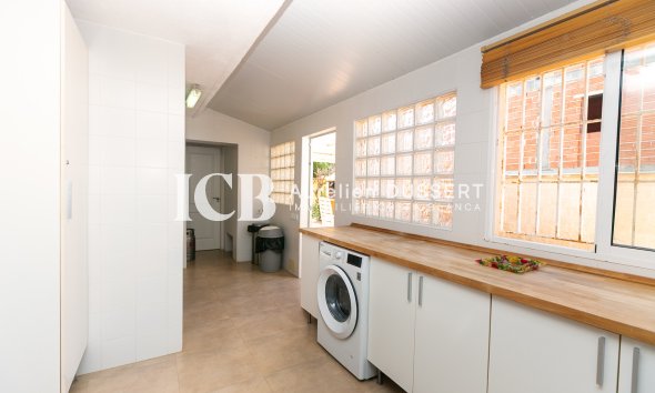 Revente - Maison individuelle -
Orihuela Costa - La Zenia