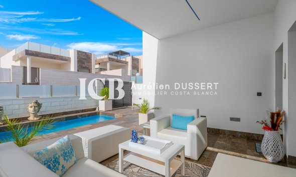 Revente - Villa -
Orihuela Costa - Villamartín