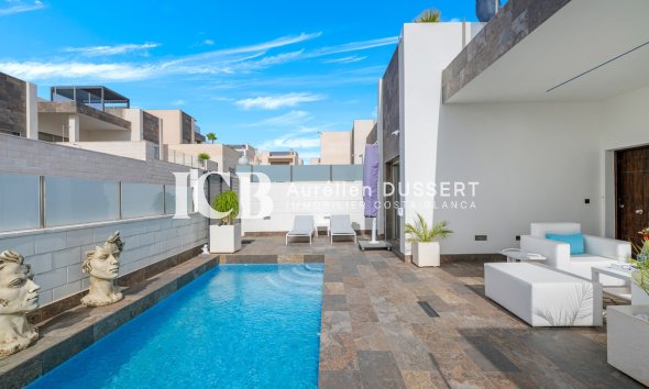 Revente - Villa -
Orihuela Costa - Villamartín