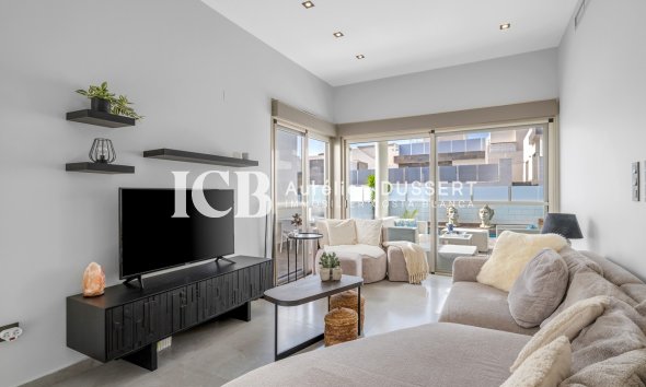 Revente - Villa -
Orihuela Costa - Villamartín