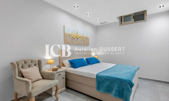 Revente - Villa -
Orihuela Costa - Villamartín