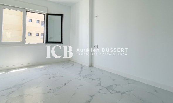 Revente - Appartement -
Punta Prima - Torrevieja