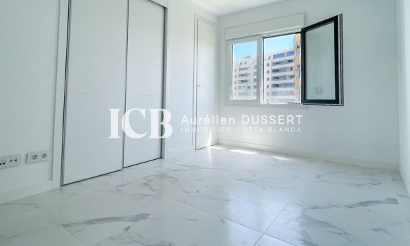 Revente - Appartement -
Punta Prima - Torrevieja