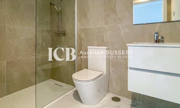 Revente - Appartement -
Punta Prima - Torrevieja