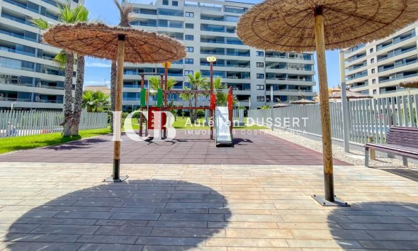 Revente - Appartement -
Punta Prima - Torrevieja