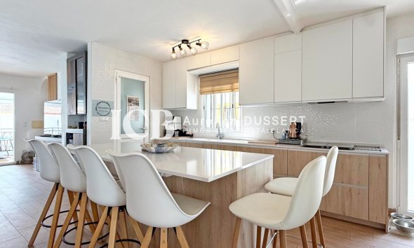 Resale - Villa -
Orihuela Costa - Villamartín
