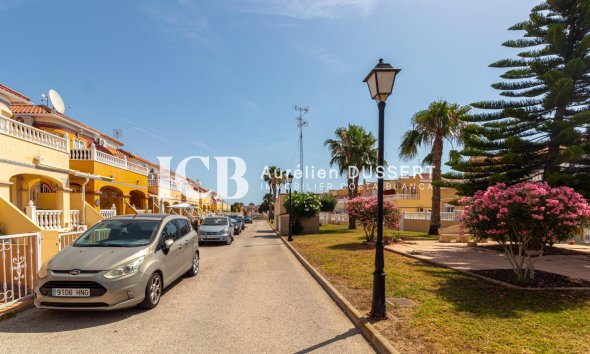 Revente - Maison mitoyenne -
Orihuela Costa - La Regia