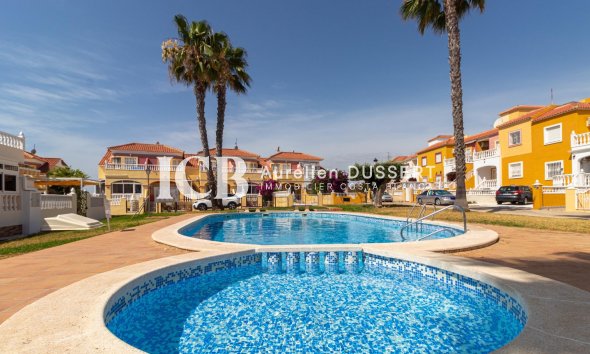 Revente - Maison mitoyenne -
Orihuela Costa - La Regia