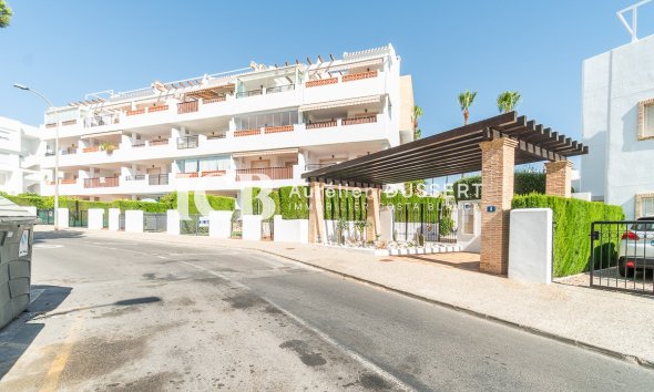 Revente - Appartement -
Orihuela Costa - Villamartín