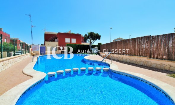 Revente - Maison mitoyenne -
Orihuela Costa - Villamartín