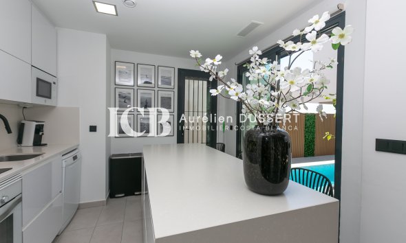 Revente - Villa -
Orihuela Costa - Villamartín
