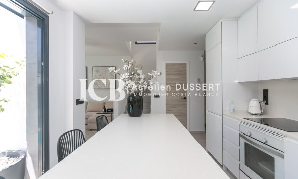 Revente - Villa -
Orihuela Costa - Villamartín