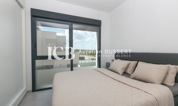 Revente - Villa -
Orihuela Costa - Villamartín