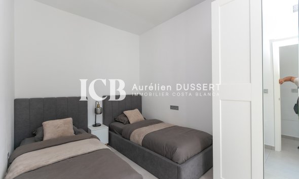Revente - Villa -
Orihuela Costa - Villamartín