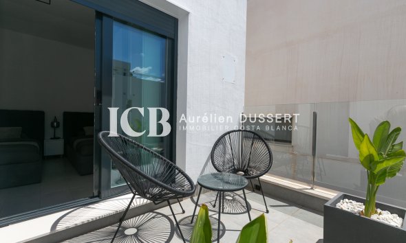 Revente - Villa -
Orihuela Costa - Villamartín