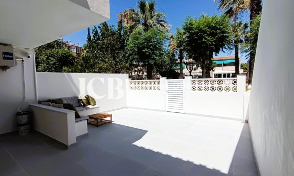 Revente - Appartement -
Orihuela Costa - La Regia