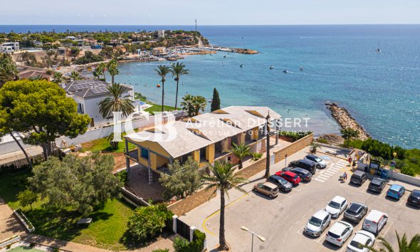 Revente - Villa -
Orihuela Costa - Cabo Roig