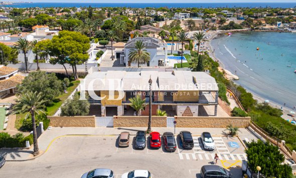 Revente - Villa -
Orihuela Costa - Cabo Roig