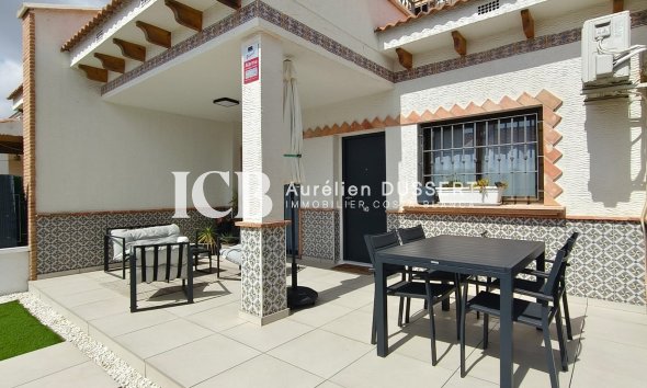 Resale - Townhouse -
San Miguel de Salinas