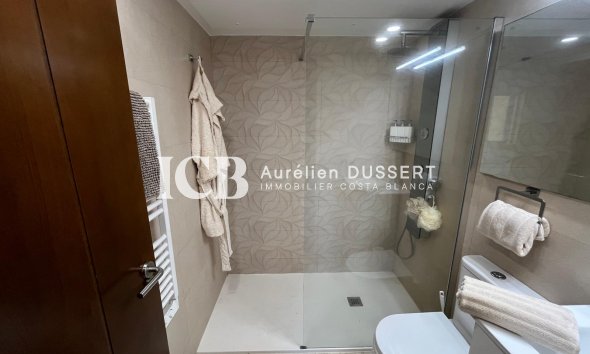 Revente - Appartement -
Punta Prima - Torrevieja