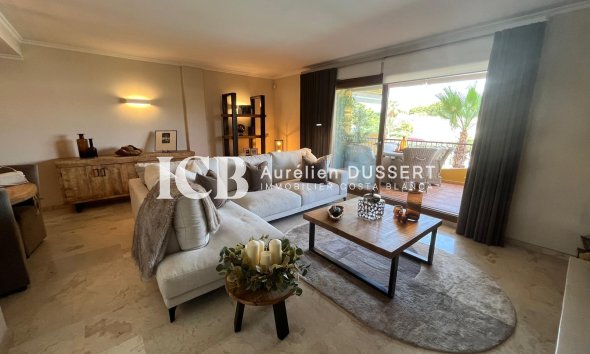 Revente - Appartement -
Punta Prima - Torrevieja