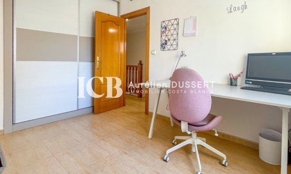 Revente - Maison mitoyenne -
Punta Prima - Torrevieja