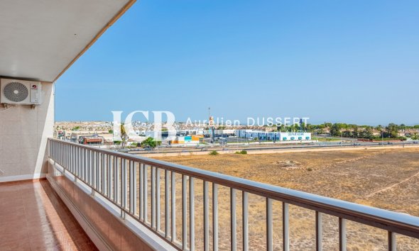 Revente - Appartement -
Punta Prima - Torrevieja