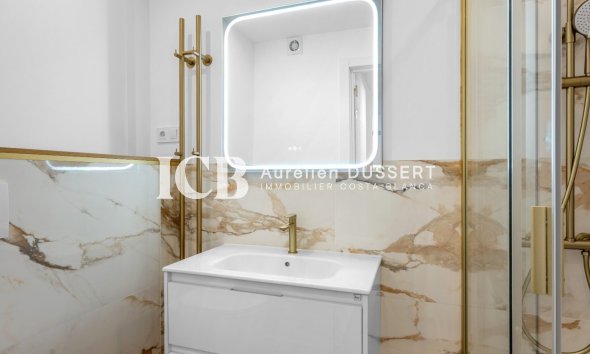 Revente - Appartement -
Punta Prima - Torrevieja