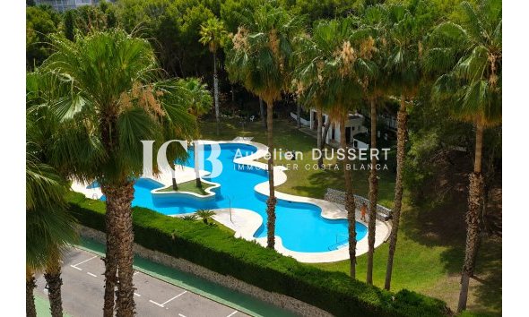 Revente - Appartement -
Orihuela Costa - Campoamor
