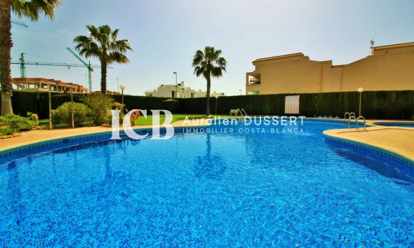 Revente - Appartement -
Orihuela Costa - La Ciñuelica