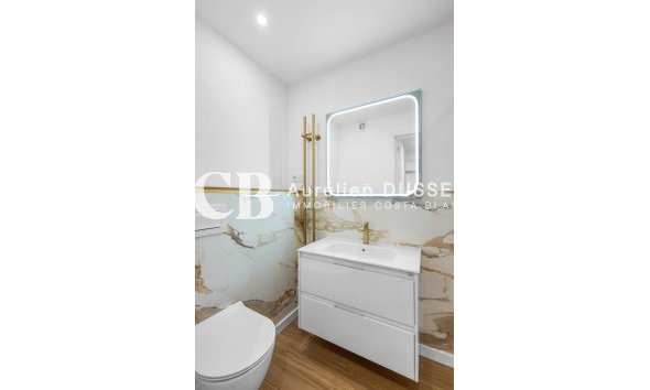 Revente - Appartement -
Punta Prima - Torrevieja
