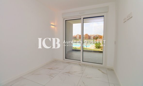 Revente - Appartement -
Punta Prima - Torrevieja