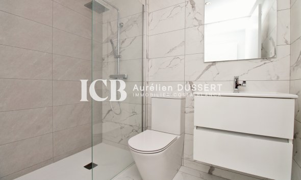 Revente - Appartement -
Punta Prima - Torrevieja