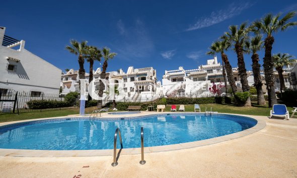 Resale - Townhouse -
Orihuela Costa - Villamartín