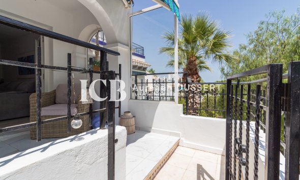 Resale - Townhouse -
Orihuela Costa - Villamartín