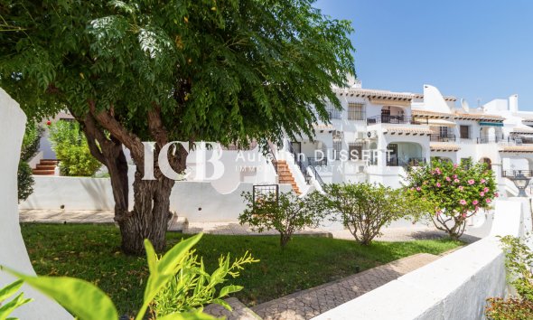 Resale - Townhouse -
Orihuela Costa - Villamartín