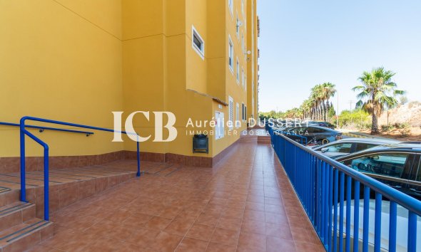 Resale - Apartment / flat -
Orihuela Costa - Campoamor
