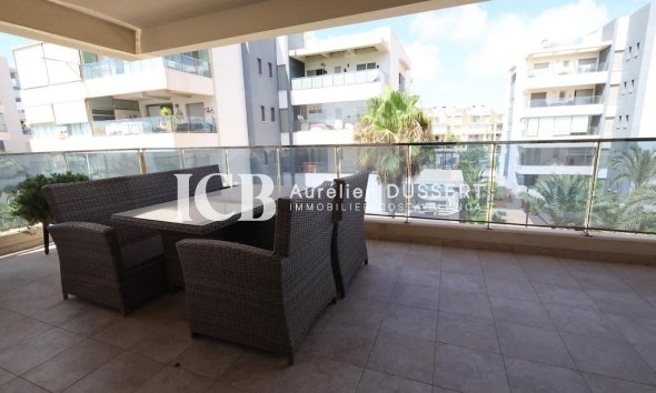 Revente - Appartement -
Orihuela Costa - Los Dolses