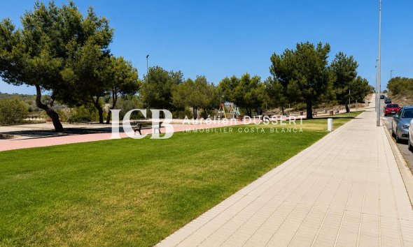 Reventa - Apartamento / piso -
Orihuela Costa - Los Altos