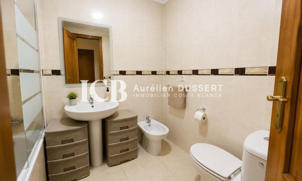 Reventa - Apartamento / piso -
Orihuela Costa - Los Altos