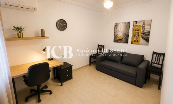 Reventa - Apartamento / piso -
Orihuela Costa - Los Altos
