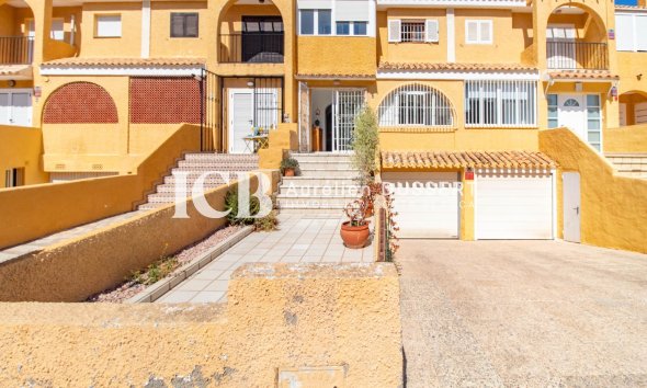 Revente - Maison mitoyenne -
Orihuela Costa - Cabo Roig
