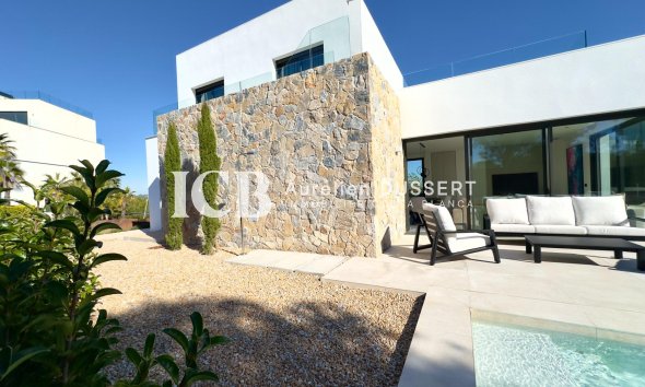 Reventa - Villa -
Las Colinas Golf